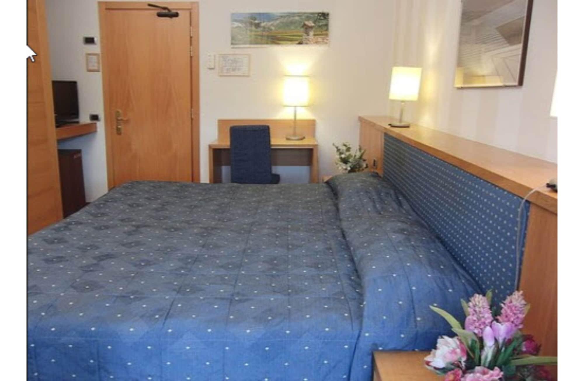 Hotel Clarici Spolète Extérieur photo