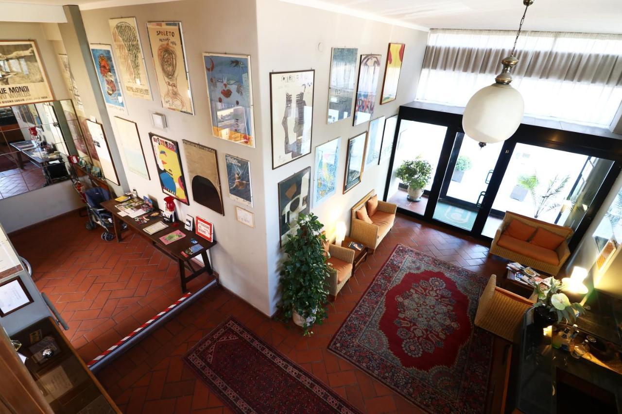 Hotel Clarici Spolète Extérieur photo