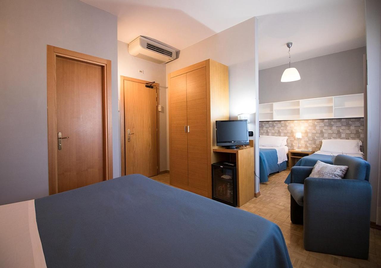 Hotel Clarici Spolète Extérieur photo